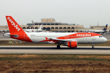 G-EJCI (4581) 2011 Airbus A320-214