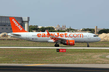 G-EZOJ (6565) 2015 Airbus A320-214(WL)