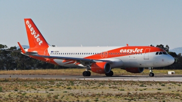 G-EZPV (7537) 2017 Airbus A320-214(WL)