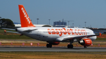 G-EZTR (4179) 2010 Airbus A320-214