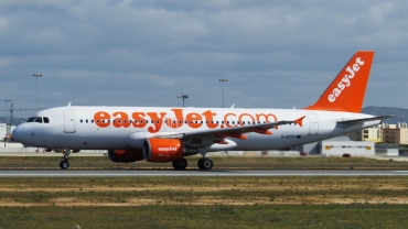 G-EZTT (4219) 2010 Airbus A320-214
