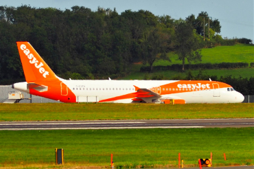 G-EZTX (4286) 2010 Airbus A320-214