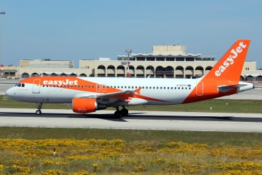 G-EZTY (4554) 2010 Airbus A320-214