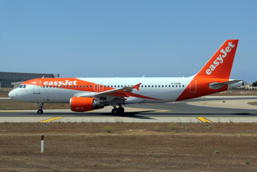 G-EZUK (4749) 2011 Airbus A320-214
