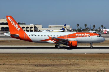 G-EZUT (5113) 2012 Airbus A320-214