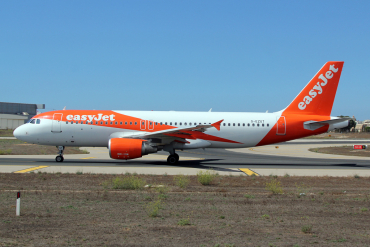 G-EZUT (5113) 2012 Airbus A320-214