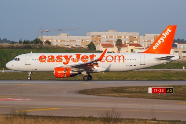 G-EZWJ (5638) 2013 Airbus A320-214