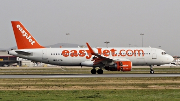 G-EZWL (5702) 2013 Airbus A320-214(WL)