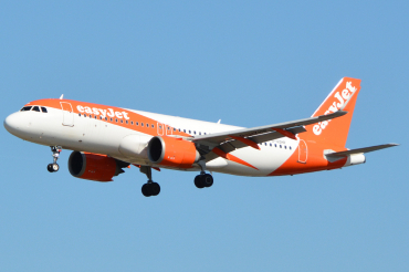 G-UZHP (8433) 2018 Airbus A320-251N