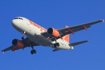 G-EZIV (2565) 2005 Airbus A319-111
