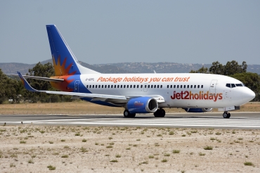 G-GDFL (28568) 1998 Boeing 737-36N(WL)