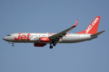 G-GDFY (30278) 2001 Boeing 737-86Q(WL)