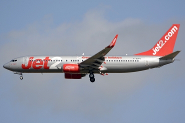 G-GDFC (28375) 1998 Boeing 737-8K2(WL)