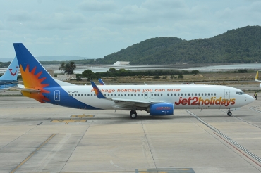 G-JZHT (63150) 2017 Boeing 737-8MG(WL)