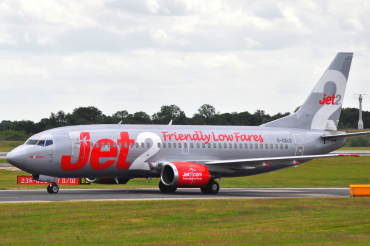 G-CELD (23832) 1987 Boeing 737-33A