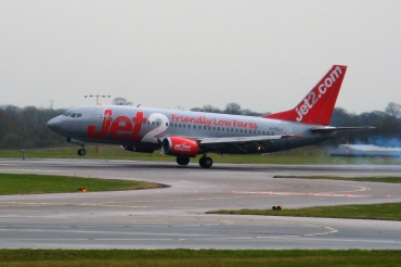 G-CELU (23657) 1986 Boeing 737-377