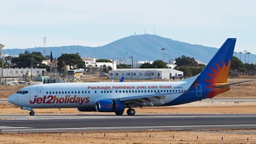 G-DRTA (33972) 2004 Boeing 737-85P(WL)