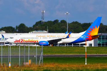 G-DRTK (40260) 2013 Boeing 737-8KN(WL)