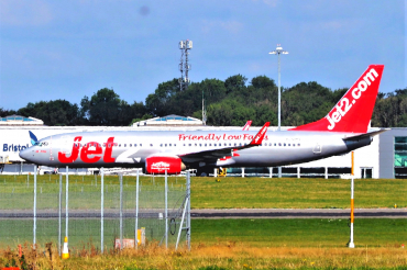 G-DRTY (33554) 2003 Boeing 737-8AS(WL)