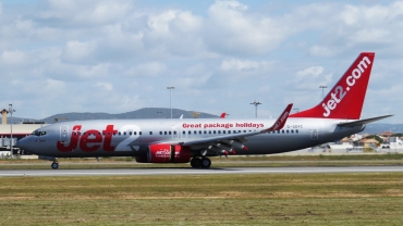 G-GDFC (28375) 1998 Boeing 737-8K2(WL)