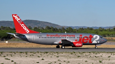 G-GDFG (28658) 1997 Boeing 737-36Q(WL)