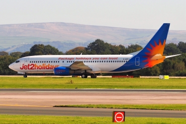 G-GDFJ (28229) 2000 Boeing 737-804