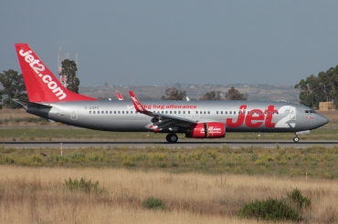 G-GDFC (28375) 1998 Boeing 737-8K2(WL)