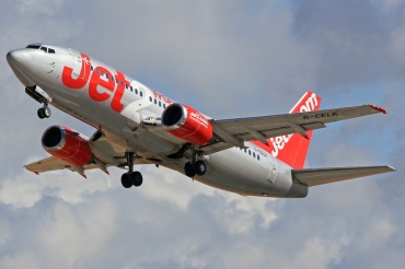 G-CELK (23530) 1986 Boeing 737-330