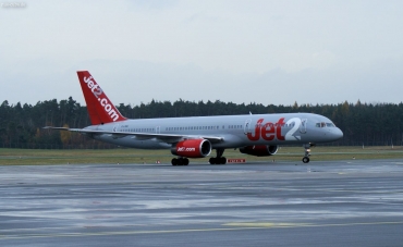 G-LSAI (24016) 1987 Boeing 757-21B