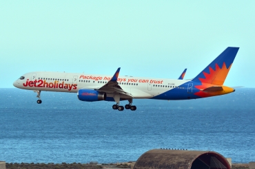 G-LSAC (25488) 1992 Boeing 757-23A(WL)