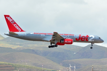 G-LSAA (24122) 1988 Boeing 757-236