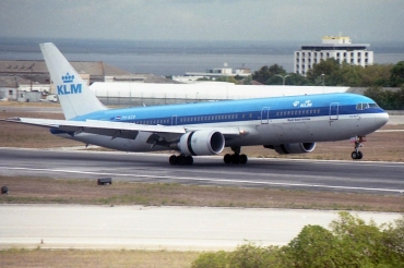 PH-BZB (27958) 1995 Boeing 767-306/ER