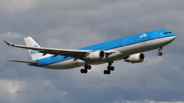 PH-AKA (1287) 2012 Airbus A330-303