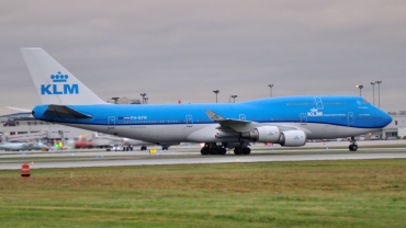 PH-BFW (30454) 2000 Boeing 747-406