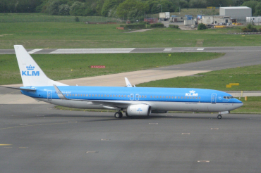 PH-BXP (29600) 2001 Boeing 737-9K2(WL)