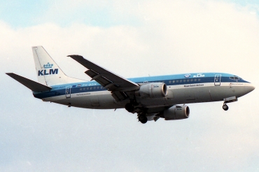 PH-BDN (24261) 1988 Boeing 737-306
