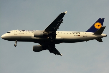 D-AIZN (5425) 2013 Airbus A320-214
