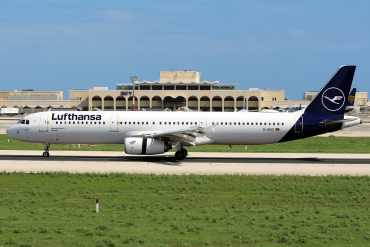 D-AIDC (4560) 2011 Airbus A321-231