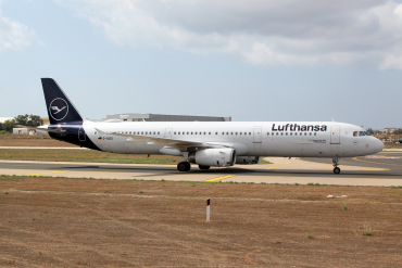 D-AIDD (4585) 2011 Airbus A321-231