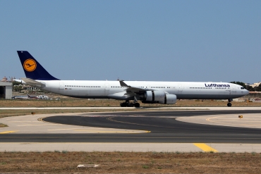 D-AIHK (580) 2004 Airbus A340-642