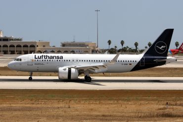 D-AINK (8249) 2018 Airbus A320-271N