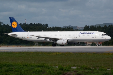 D-AIRU (692) 1997 Airbus A321-131