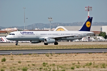 D-AISB, (cn 1080), Airbus A321-231