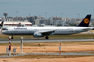 D-AISP (3864) 2009 Airbus A321-231