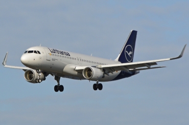 D-AIWD (cn 8672) Airbus A320-214