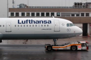 D-AISR (3987) 2009 Airbus A321-231