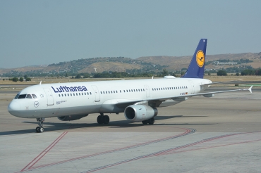 D-AIRS (595) 1996 Airbus A321-131