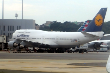 D-ABVS (28286) 1997 Boeing 747-430
