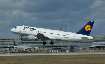 D-AIPM (104) 1990 Airbus A320-211