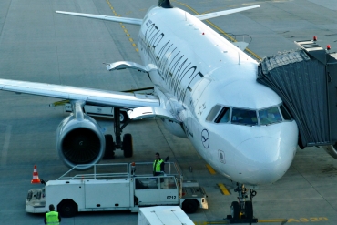 D-AIPC (071) 1989 Airbus A320-211